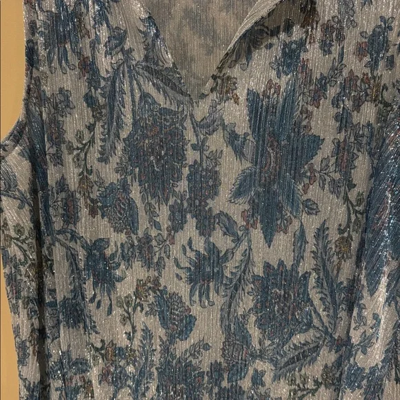 Anthropologie metallic floral pleated top - Picture 4 of 5